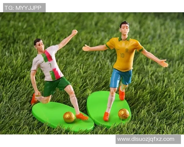 足球明星公仔手办图片展示球场传奇与艺术的完美结合 足球明星公仔手办图片展示球场传奇与艺术的完美结合