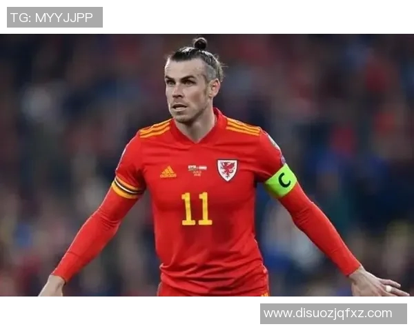 硬朗球风塑造传奇足球明星的拼搏与荣耀之路 硬朗球风塑造传奇足球明星的拼搏与荣耀之路